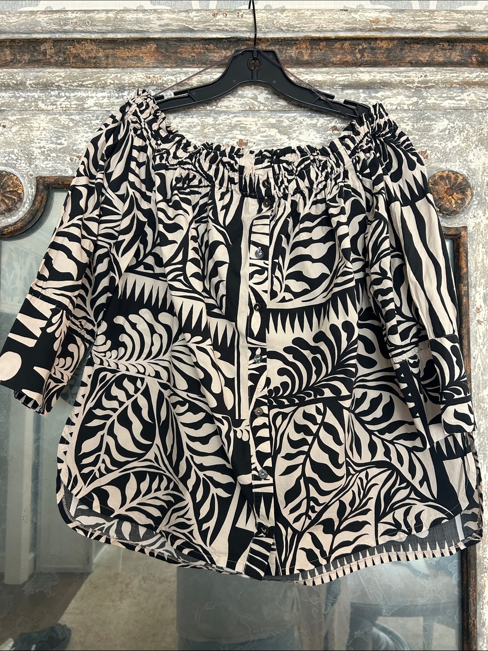 Black & White Off-Shoulder Botanical Print Blouse